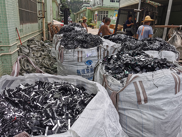 电池片 旧的锂电池开元(中国)价格 多少钱一吨 电池片 旧的锂电池开元(中国)价格 多少钱一吨