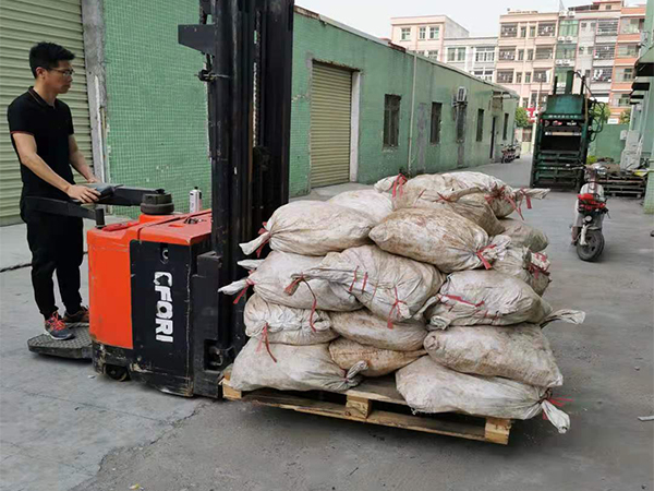 开元(中国)动力聚合物电芯 废旧圆柱形电池